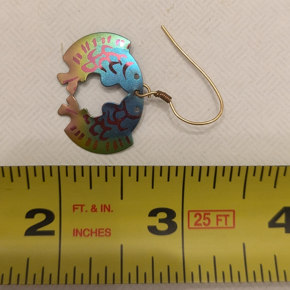 Holly Yashi Kissing Fish Niobium Dangle Earrings - Picture 5 of 8
